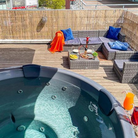 Skyhouse Riga Lux Penthouse & Spa Экстерьер фото