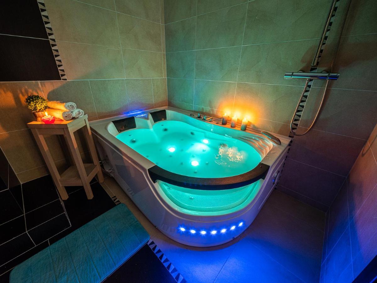 Skyhouse Riga Lux Penthouse & Spa Экстерьер фото